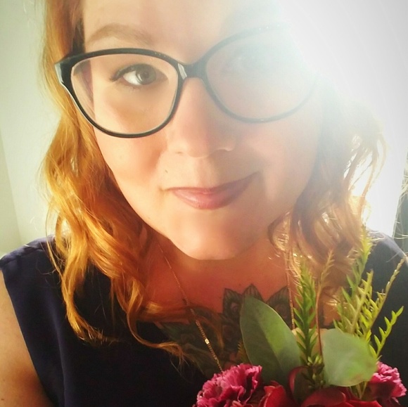 Meet your Posher, Amber - Picture 2 of 2